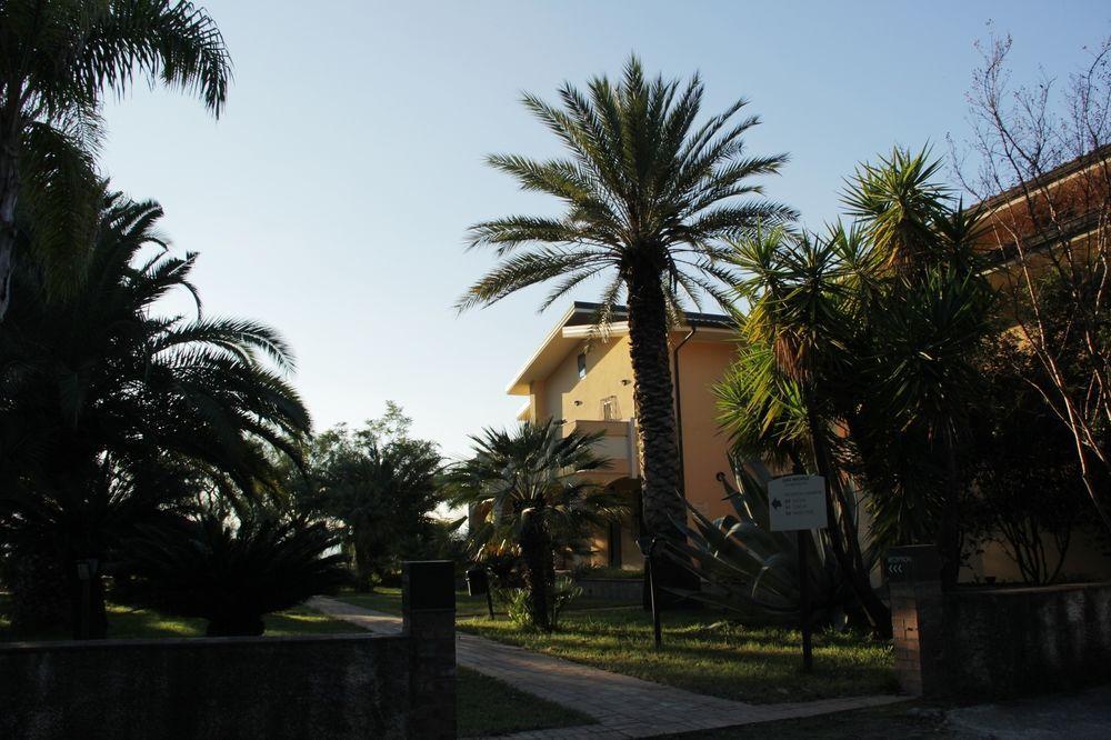 San Michele Apartments&Rooms Catanzaro Exteriör bild